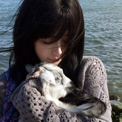 乐坛天后恋情细节流出，评论区沦陷，短时间内引热议